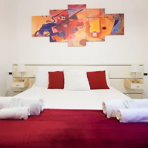 Appartamento 8- Tourist House - Light House - Self Check-in, Bologna