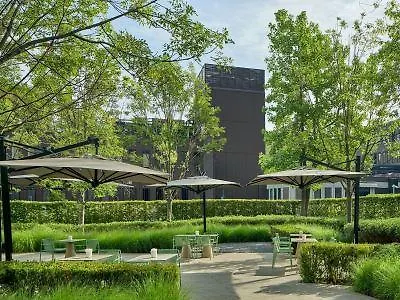 Una Hotels Bologna Fiera 4*,